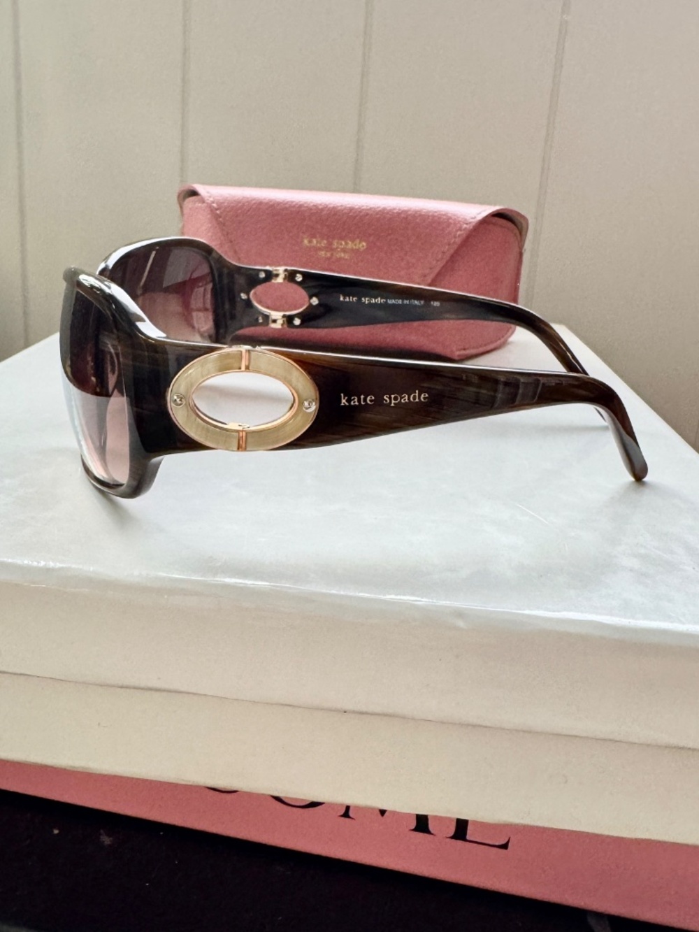 Kate Spade sunglasses Y2K Curved Wrap Tortoise shell deadstock never worn case - Picture 4 of 15